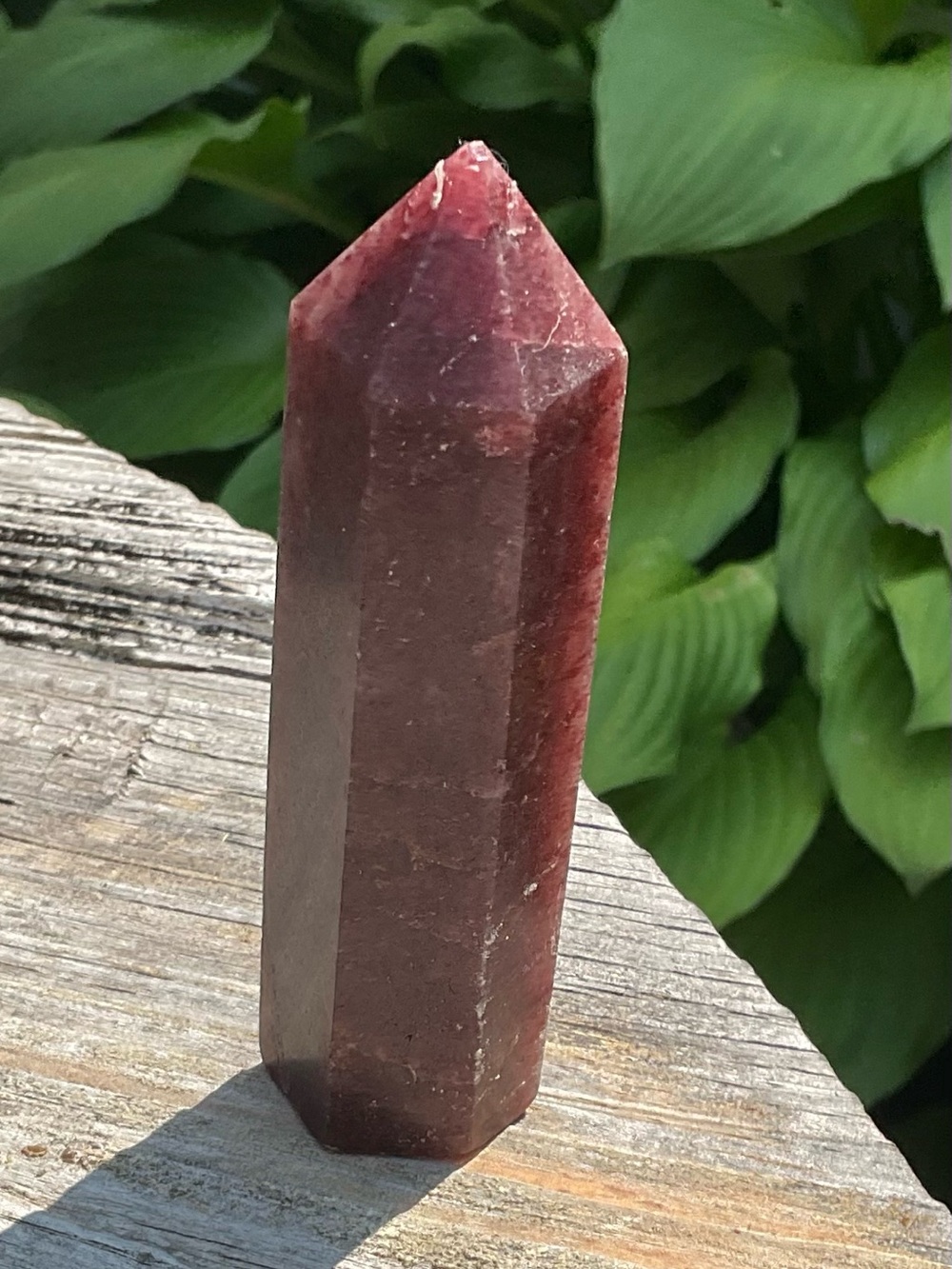 STRAWBERRY QUARTZ TOWER OBELISK CRYSTAL FLUORESCES GLOWY SPIRITUAL HEALING LOVE